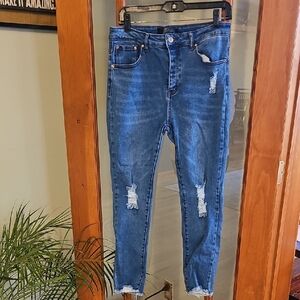 Stylish Distressed Blue Skinny Jeans